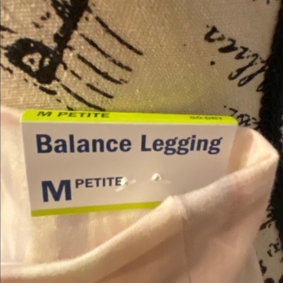 NWT Old Navy Balance Legging Petite Medium Go Dry - Picture 3 of 5